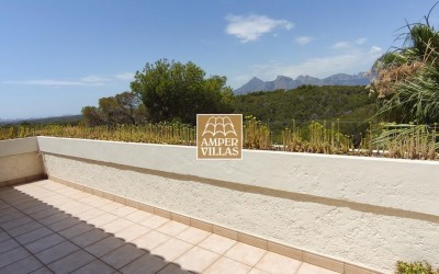 An exclusive property, offering privacy and surrounded by nature